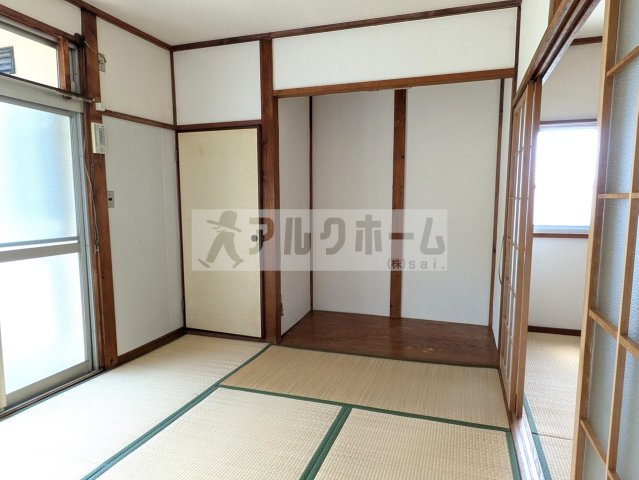 リーフハイツ玉手町の和室