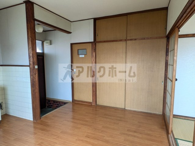 リーフハイツ玉手町の居間・リビング