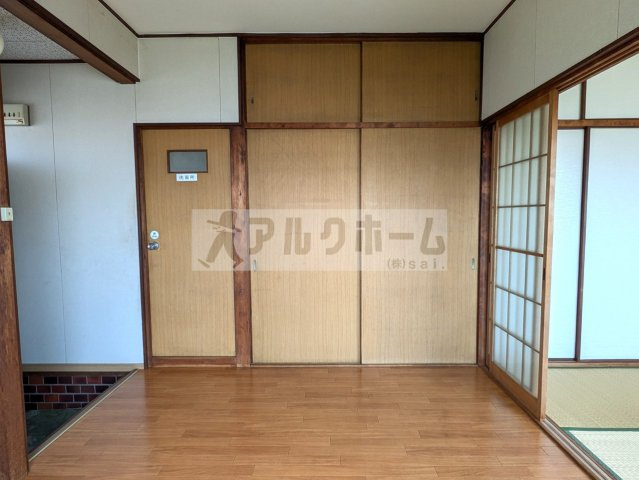 リーフハイツ玉手町の居間・リビング