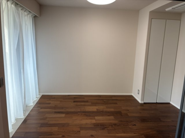 バースシティ・ザ・マーク鷺沼の洋室|約5.2帖