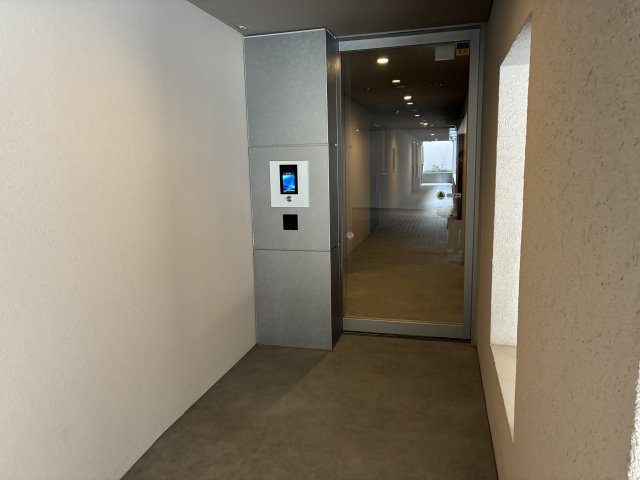 バースシティ・ザ・マーク鷺沼の防犯設備|駐車場出入口オートロック