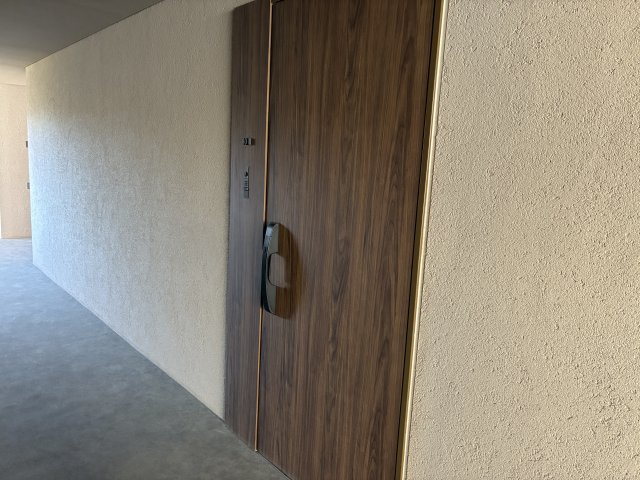 バースシティ・ザ・マーク鷺沼の玄関