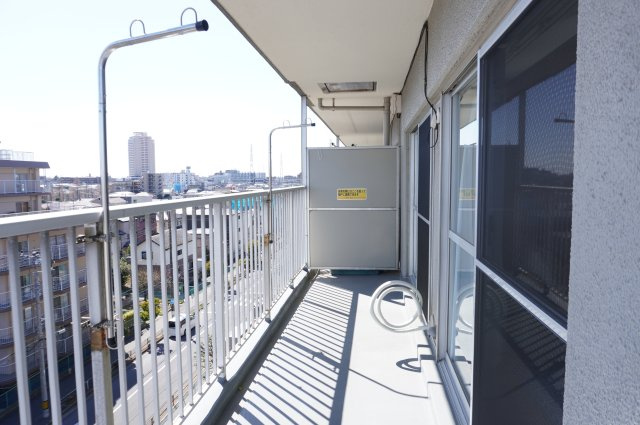 シャルム北越谷Ｂ棟のバルコニー|L字バルコニー