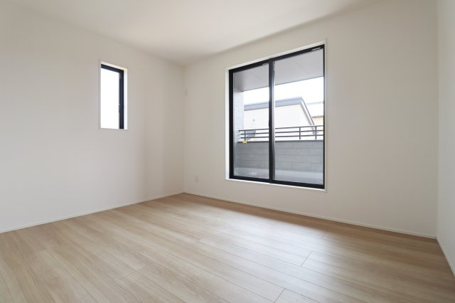 郡山市田村町金屋字宝蔵　　１号棟　　　高瀬小学校、高瀬中学区の洋室