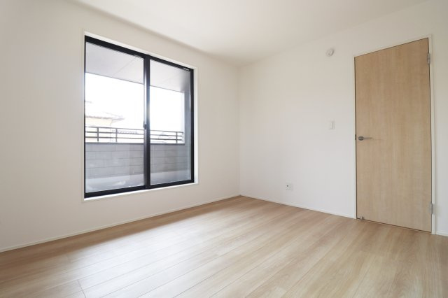 郡山市田村町金屋字宝蔵　　１号棟　　　高瀬小学校、高瀬中学区の洋室