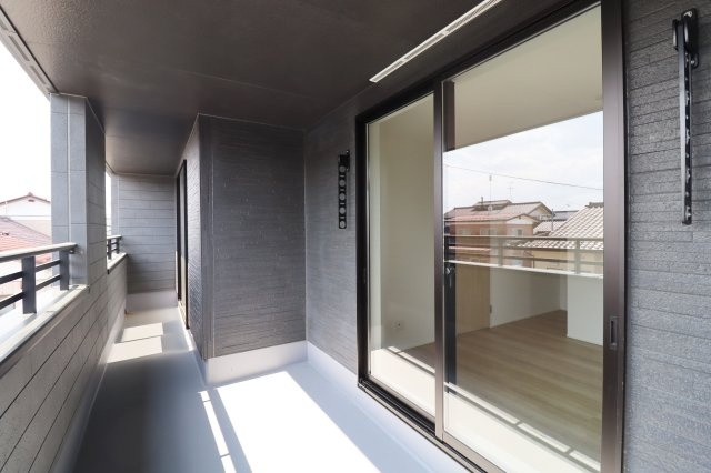 郡山市田村町金屋字宝蔵　　１号棟　　　高瀬小学校、高瀬中学区のバルコニー