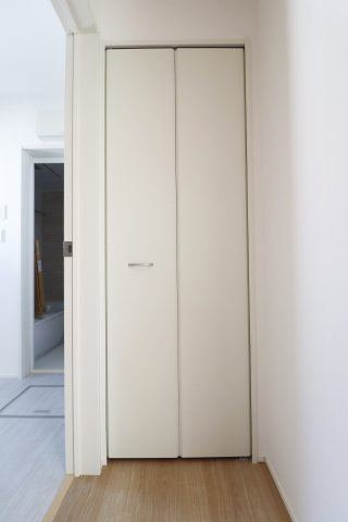 郡山市田村町金屋字宝蔵　　１号棟　　　高瀬小学校、高瀬中学区の収納|１F収納♪