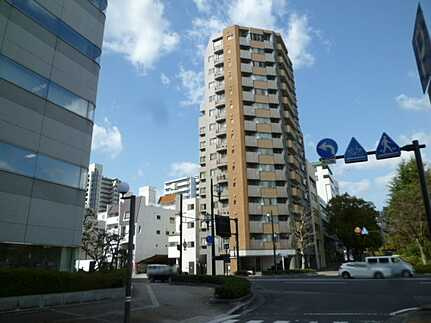 藤和平和公園ホームズの外観