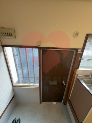 【玄関】 | 寝屋川市明和１丁目貸家