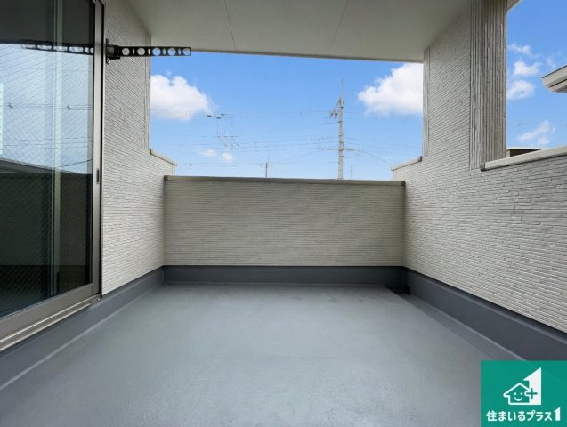 ●29(土)30(日)現地案内可能！　北葛城郡上牧町片岡台　全2邸　のバルコニー|急な雨でも安心のインナーバルコニー！