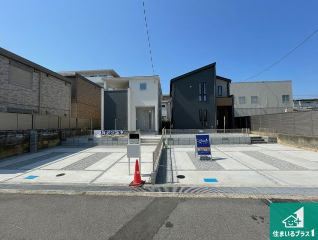 ●29(土)30(日)現地案内可能！　北葛城郡上牧町片岡台　全2邸　の外観|安心の10年保証！外観を美しく保ち、雨水で汚れを落とします！気になることがありましたら、お気軽にお問い合わせください！