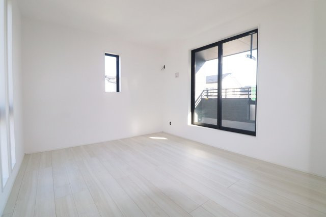 郡山市田村町金屋字宝蔵　　２号棟　　　高瀬小学校、高瀬中学区のバルコニー|※同社施工例