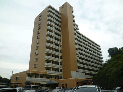 ペルル中山南参番館の外観