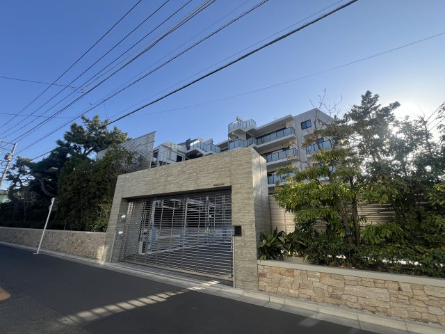 海は目の前！外観も室内もオシャレすぎて滅！【リフォーム／クリオ鵠沼海岸グランロワ】の外観|外観もきれいです