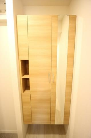 ルミナ―レの玄関