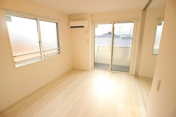 ルミナ―レの居間・リビング