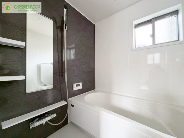 郡山市小原田２丁目　新築戸建　の浴室|ゆったり浸かれる広々バスルーム♪お子様とも一緒に入れます(^^)/