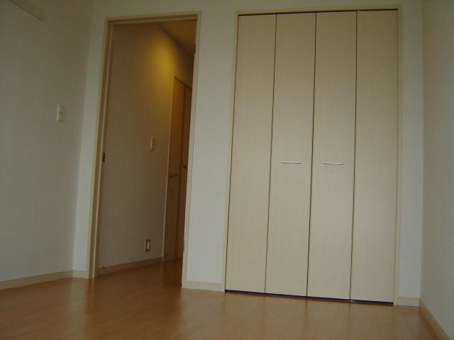 ウォーターミル七番館の寝室|洋室