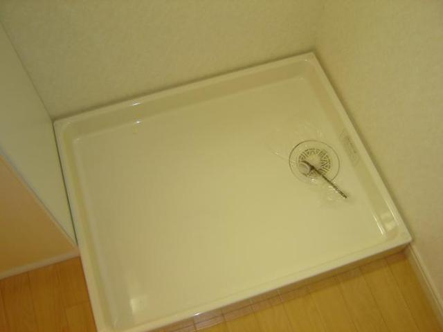 ウォーターミル七番館の設備|室内洗濯機置場