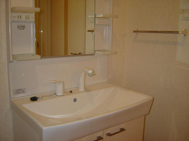 ウォーターミル七番館の洗面所|洗面