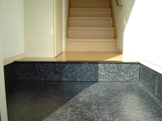 ウォーターミル七番館の玄関|玄関