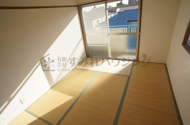 モダンアパートメント神戸宝塚Ⅱの和室|参考、同建物・同間取りの号室