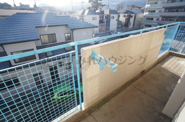 モダンアパートメント神戸宝塚Ⅱのバルコニー|参考、同建物・同間取りの号室