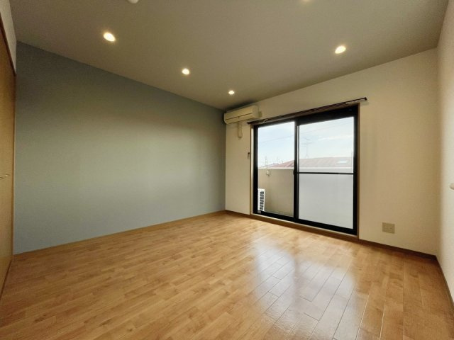 ヴィラ・ラレーヌの洋室