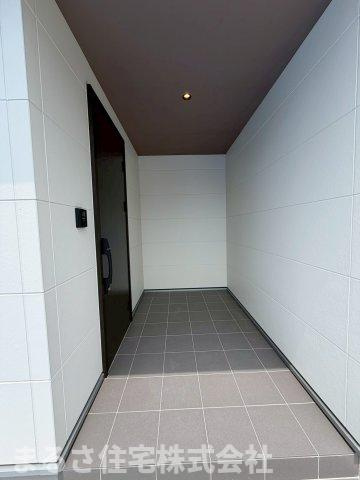 OKHモデル　2号棟の玄関