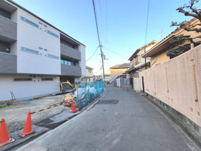 【周辺】 | ウェルスクエア豊中本町 | ※東から西方面、前面道路です！