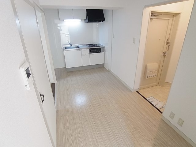 神戸湊アパートメントの内装|動きやすい間取りになっております