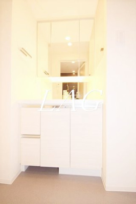 【洗面所】 | フュージョナル五反野 | 洗面台です。