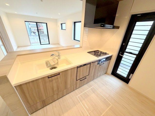 昭島市緑町3丁目　新築戸建のキッチン