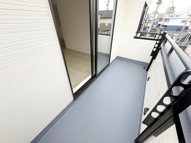 昭島市緑町3丁目　新築戸建のバルコニー