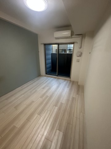 プレサンスOSAKA姫里エンファシスの洋室