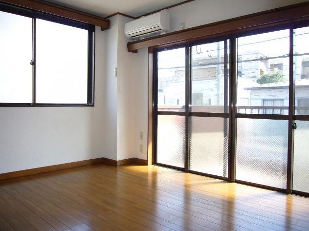 陶石ハウスの洋室