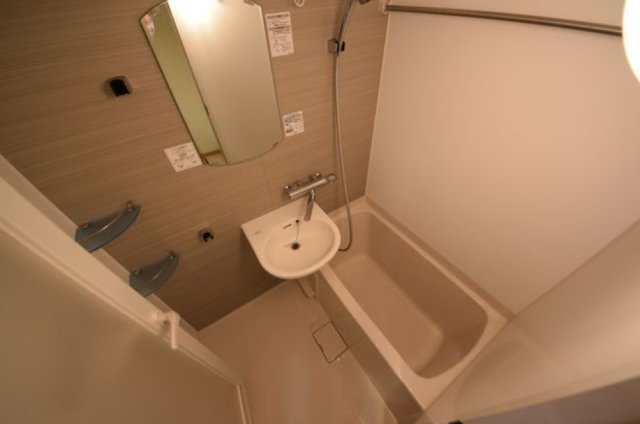 ルーブル上鷺宮弐番館の浴室