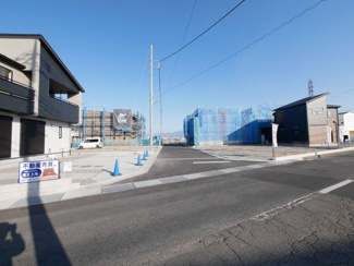 【前面道路含む現地写真】 | 南側接面道路