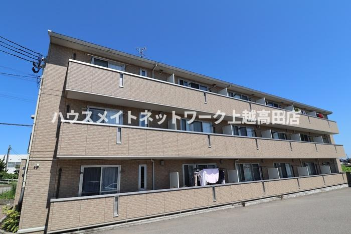 ハイツ９４３ Ｂ