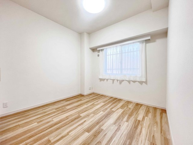 Grace Court Kasaiの洋室|ドキドキの新生活も、安心してスタート。ぴったりの住まいを見つけませんか？クランディアが一緒に住まい選びをサポートします‼　まずは、お気軽にお問合せください　＃クランディア