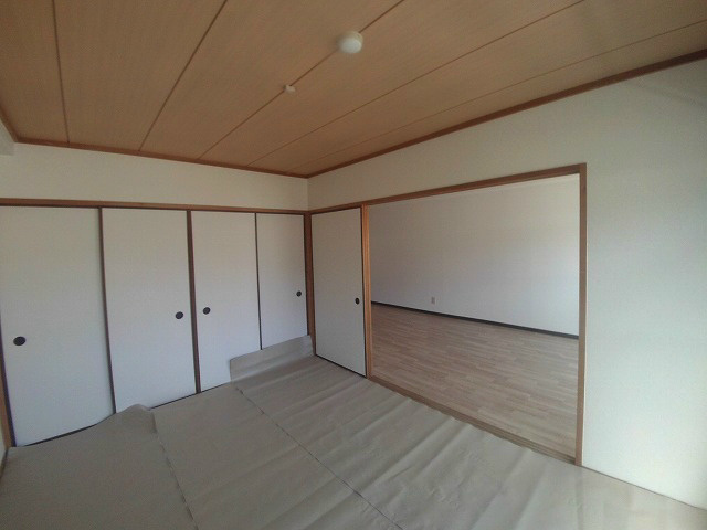 シャンポール西藤江の収納