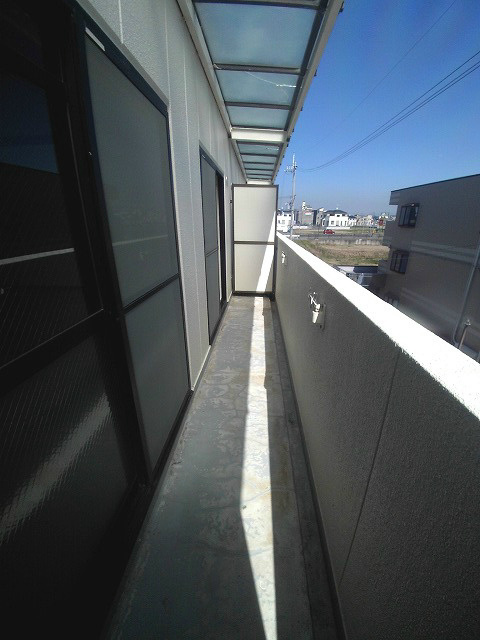 シャンポール西藤江のバルコニー