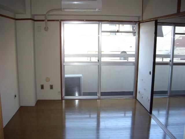 板橋区高島平８丁目の賃貸マンション