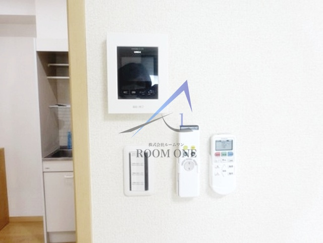 グランステージ川崎のセキュリティ|モニター付きインターホンです。
