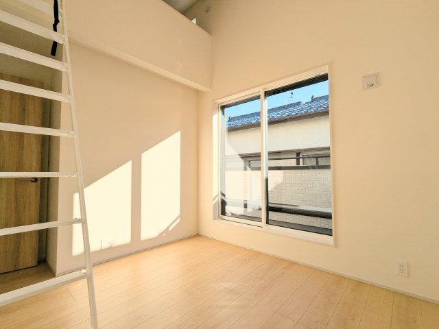 【子供部屋】 | 葛飾区西水元４丁目の新築戸建 | ～ロフト付き居室写真～