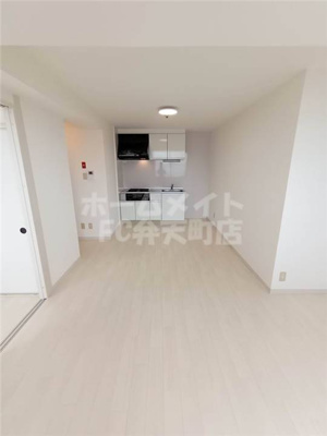 【居間・リビング】 | 松栄市岡ハイツ | ゆったりとしたリビングです