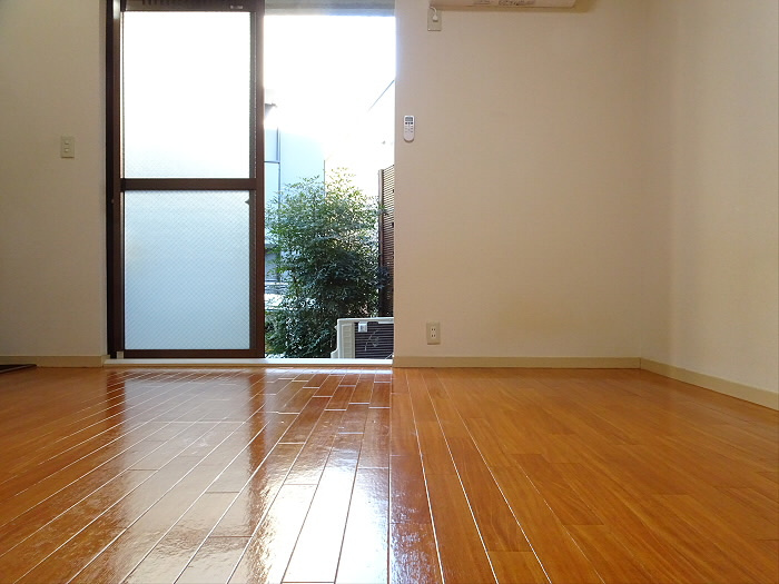 マメゾン羽根木の居間・リビング