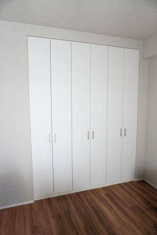 ザ・レジデンス大阪住道　6階の収納|たっぷり収納できるクローゼット♪