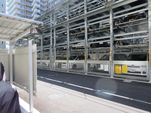 ザ・レジデンス大阪住道の駐車場