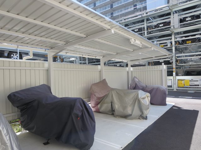 ザ・レジデンス大阪住道の駐輪場